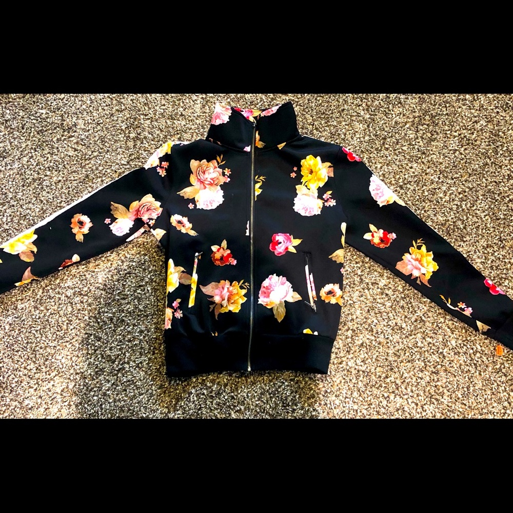 Super cute floral jacket!